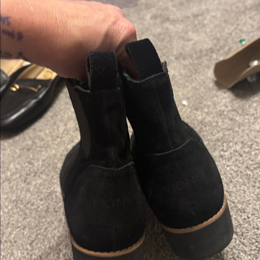 Vionic Brighton Suede Pull On Style Boot - Picture 11 of 12